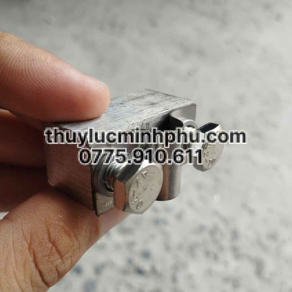 Kẹp ống thủy lực gia công CNC theo yêu cầu